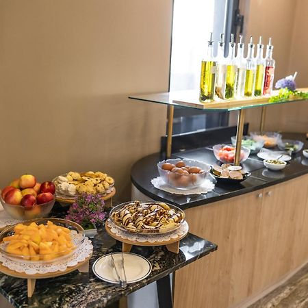 N Hotel Sutomore Kültér fotó