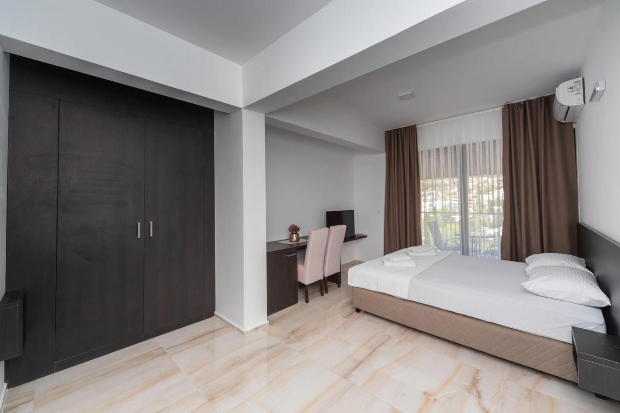 N Hotel Sutomore Kültér fotó
