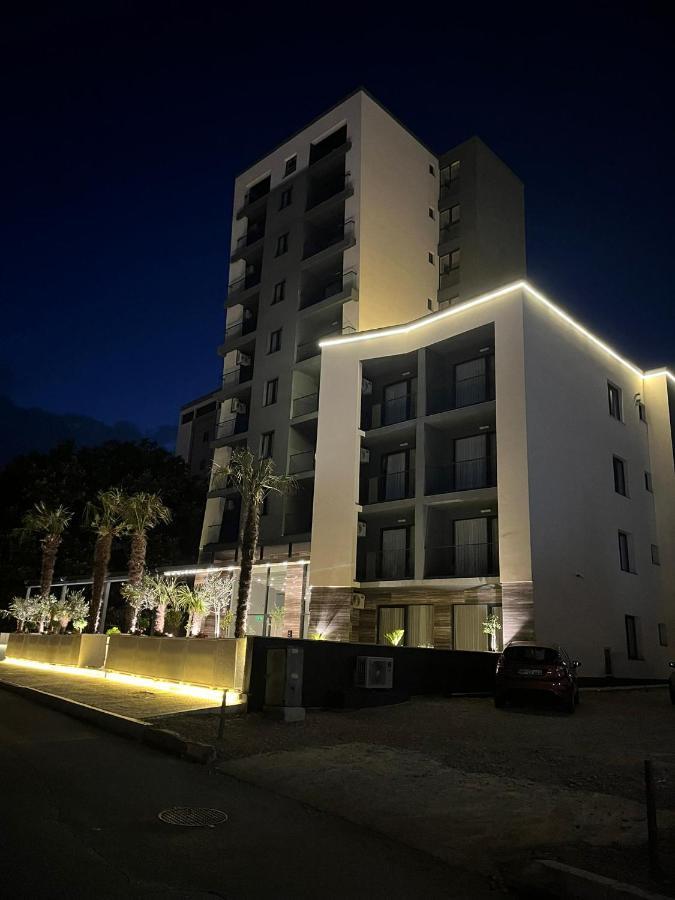 N Hotel Sutomore Kültér fotó