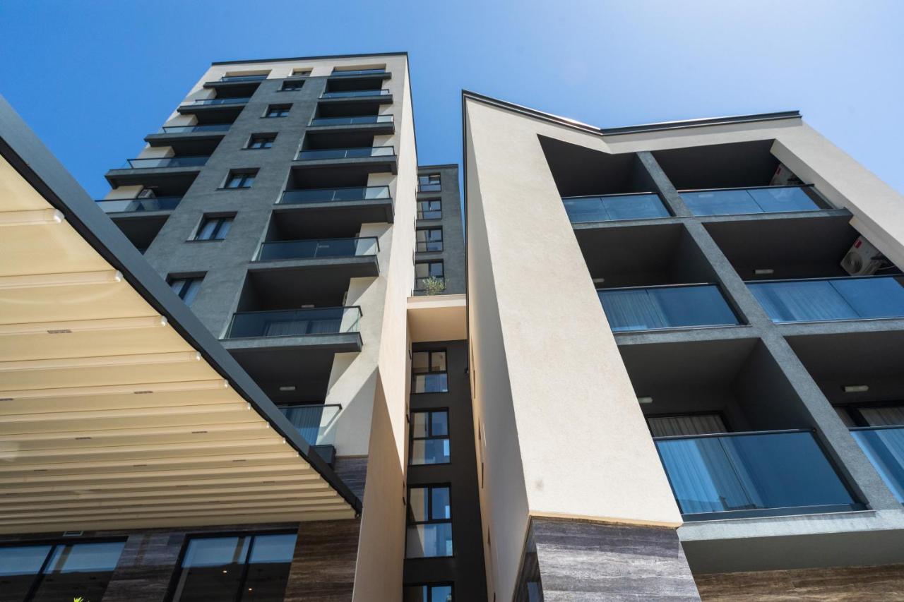 N Hotel Sutomore Kültér fotó