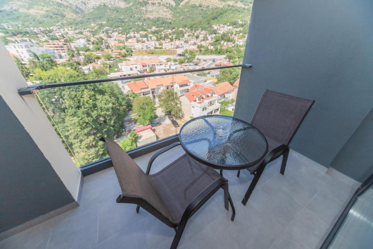 N Hotel Sutomore Kültér fotó